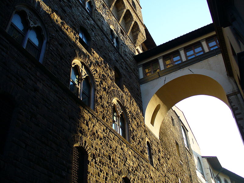 File:Vasari Corridor 1.JPG