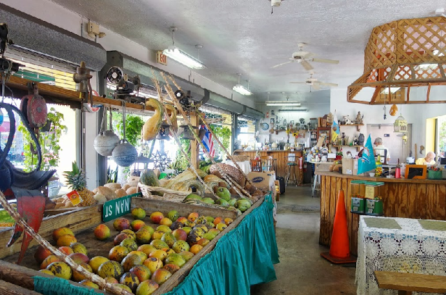 Los Pinareños Fruteria em Miami 