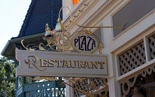 Restaurante The Plaza no Magic Kingdom em Orlando