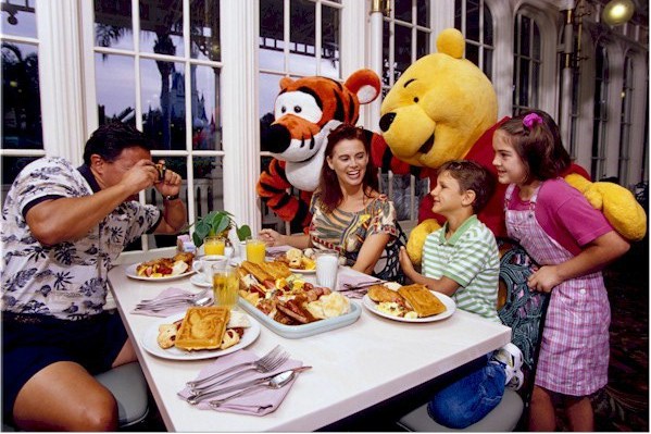 Crystal Palace Restaurante Disney Pooh