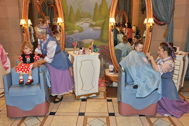 Bibbidi Bobbidi Boutique Disney