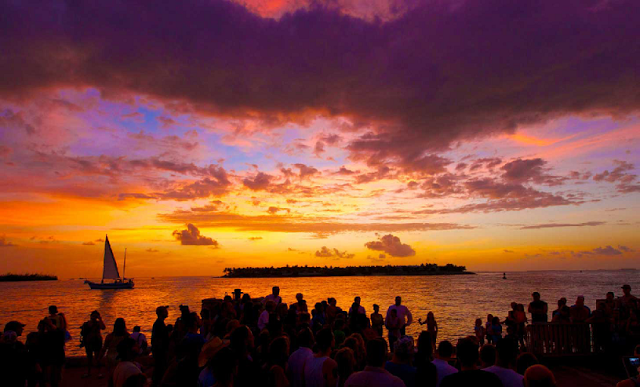 Mallory Square no Por do Sol em Key West 