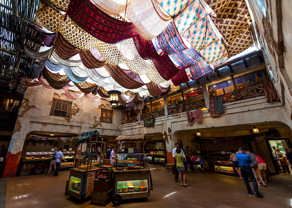 Encontro com os personagens no Restaurante Tusker House na Disney em Orlando