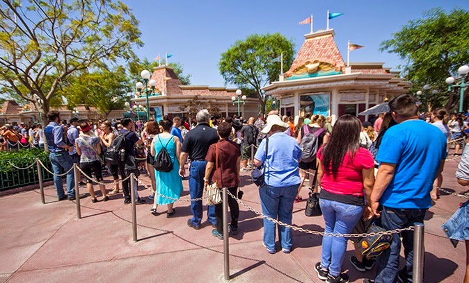 Fila Comprar Ingressos Parques da Disney