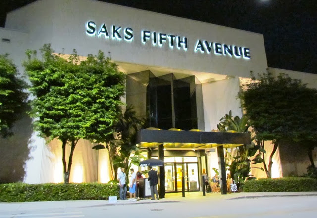 Saks Fifth Avenue Loja Orlando