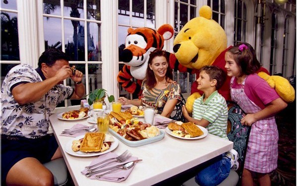 Restaurante Personagens Disney