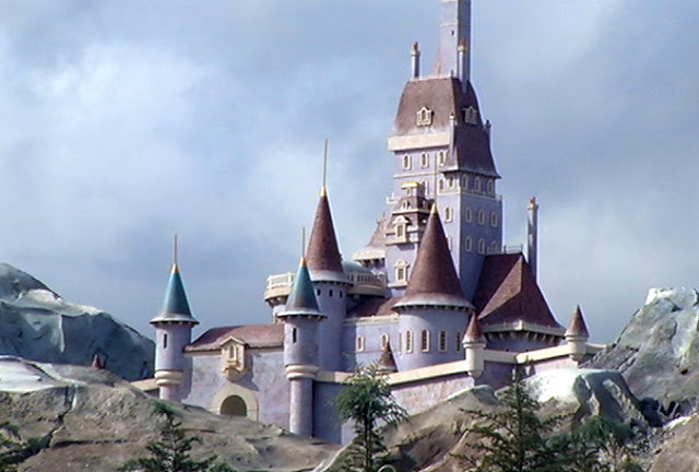 New Fantasyland Castelo Bela e a Fera