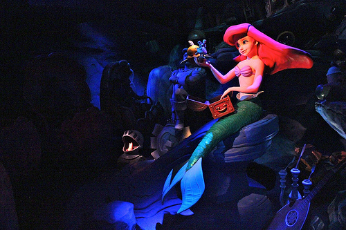 New Fantasyland Ariel Pequena Sereia